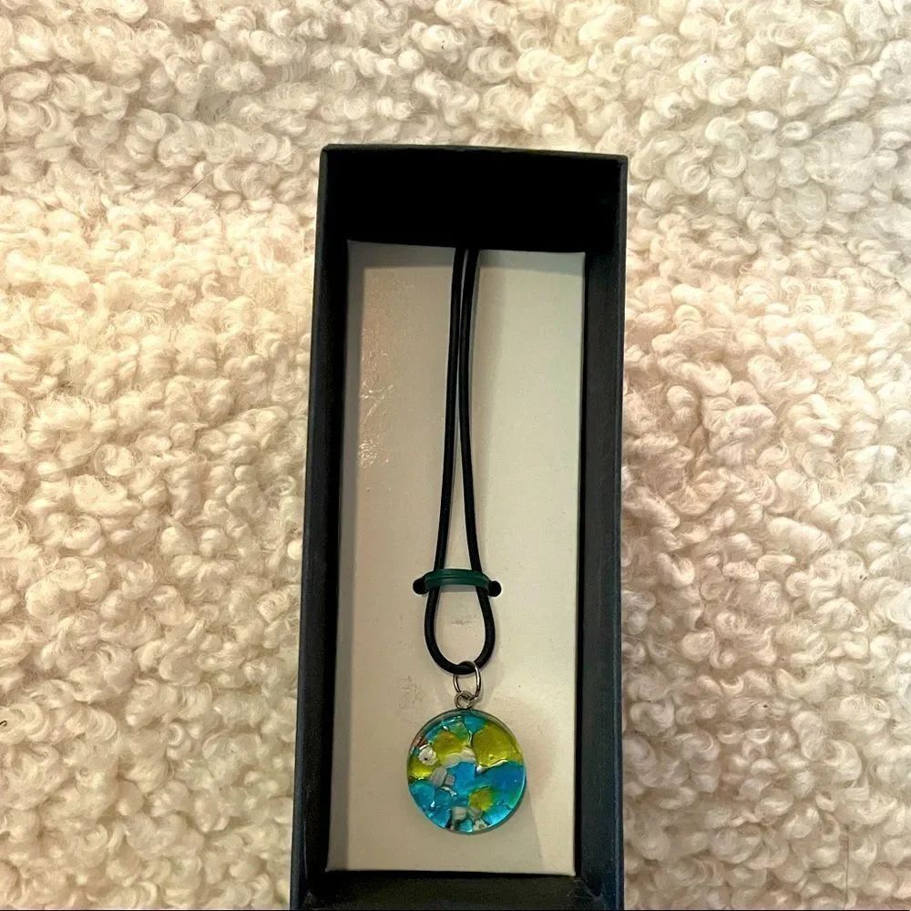 *Authentic* Italian Murano Glass Blue Green Ocean Mother Earth Leather Necklace